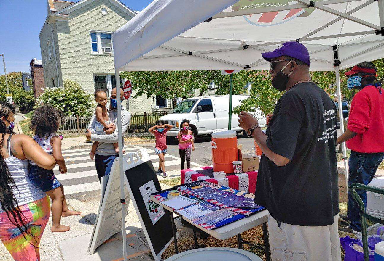 community lemonade stand