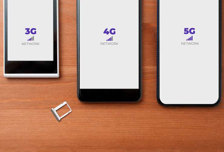 Generations of mobile phones 3G, 4G and 5G compare phone styles and features