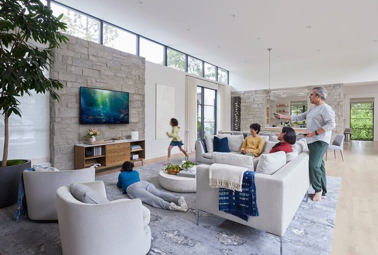 /wp-content/uploads/2024/05/How-many-eeros-Family-room-740x500-card.jpg
