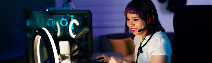 Is eero good for gaming - gamer interacts while livestreaming